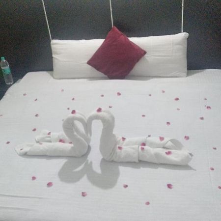 The Palm Tree -Family Stay Amritsar Luaran gambar