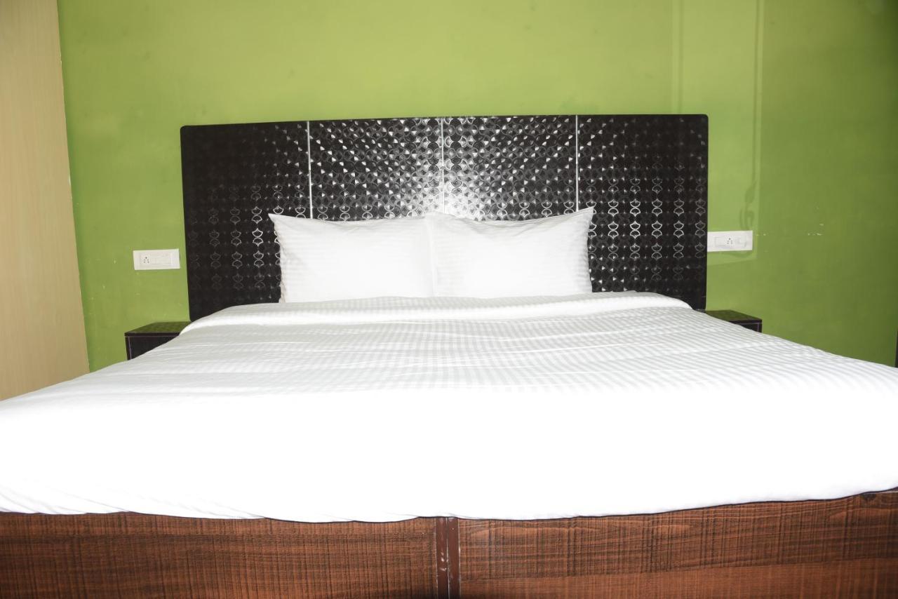 The Palm Tree -Family Stay Amritsar Luaran gambar